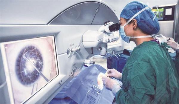 天津普瑞眼科全飞秒手术怎么样？,天津普瑞眼科晶体植入手术怎么样？